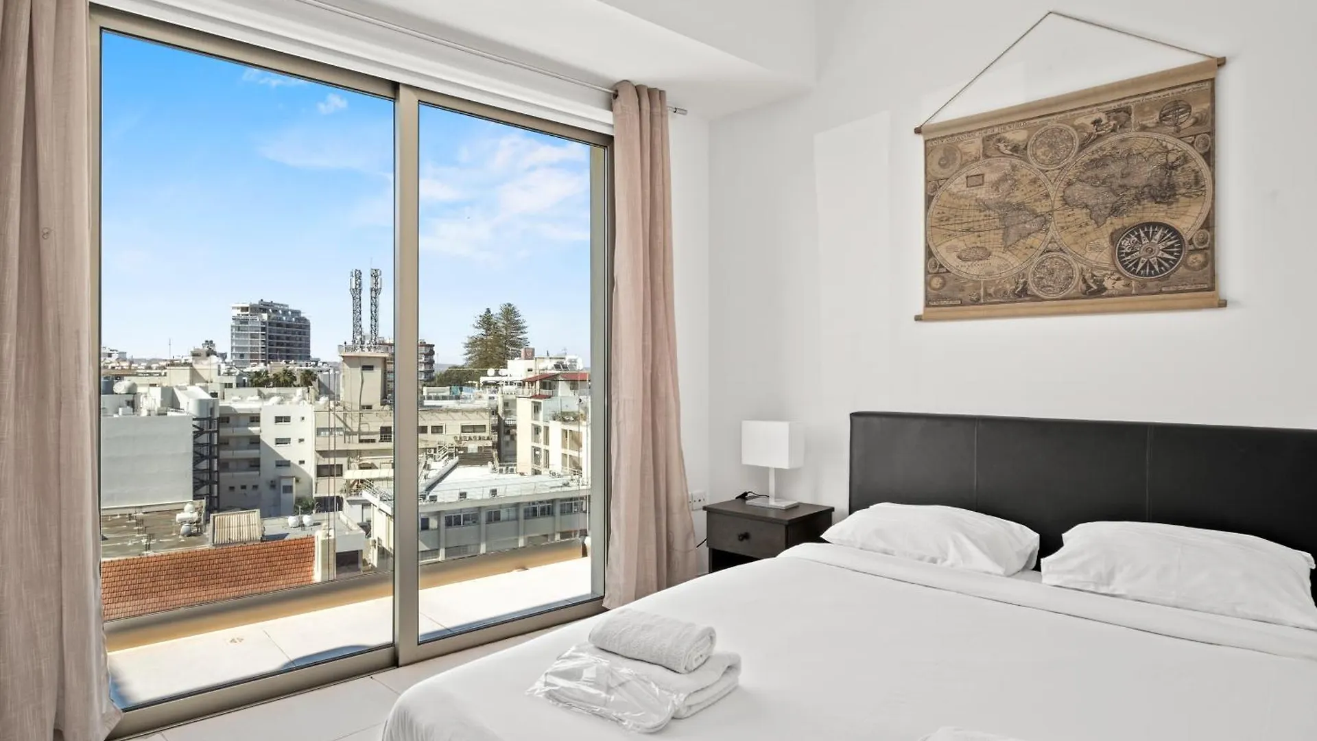 Downtown 2 Bedroom Penthouse Lárnaca 0*,  Chipre